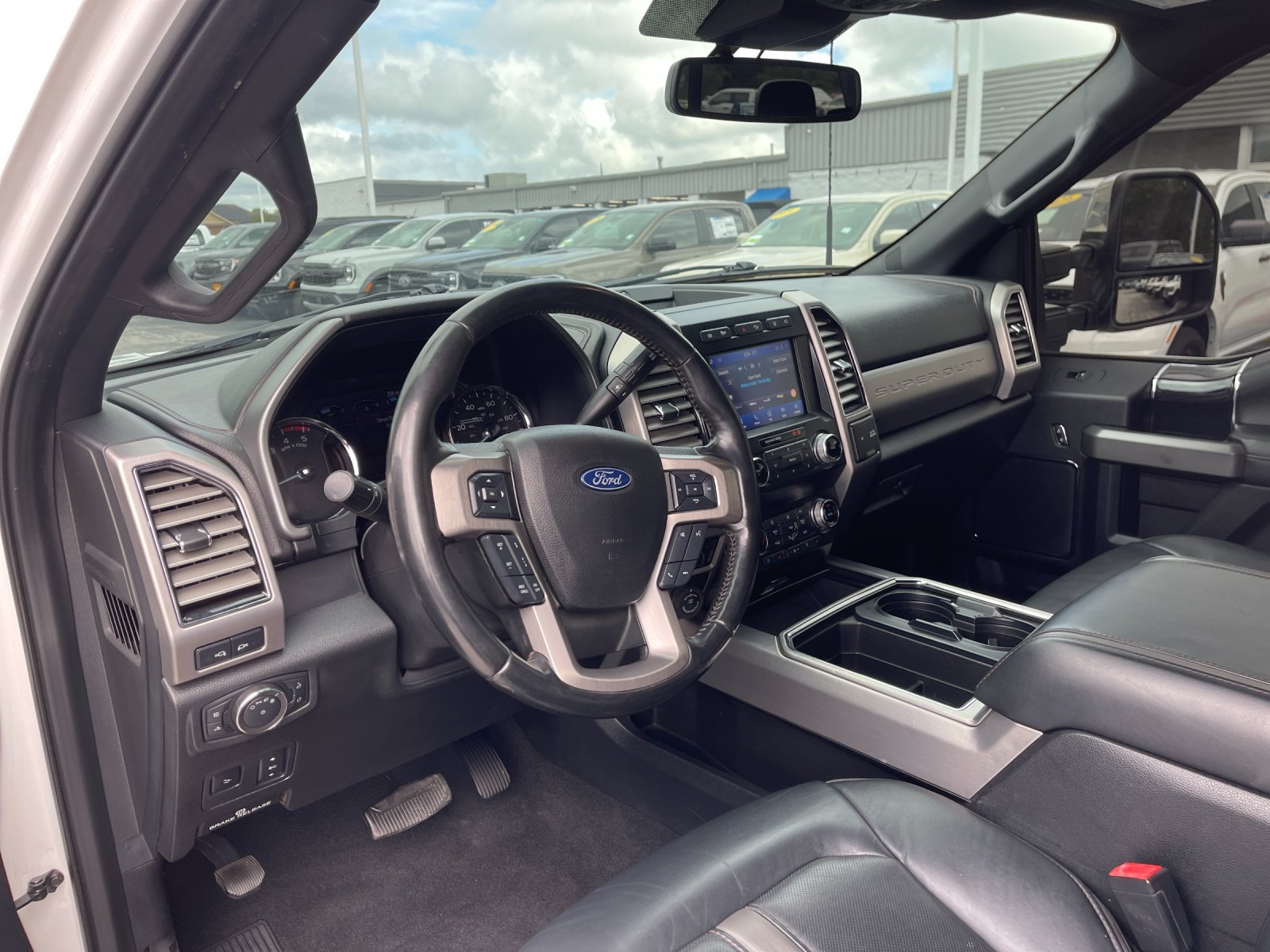 Used 2020 White Ford Platinum image 11