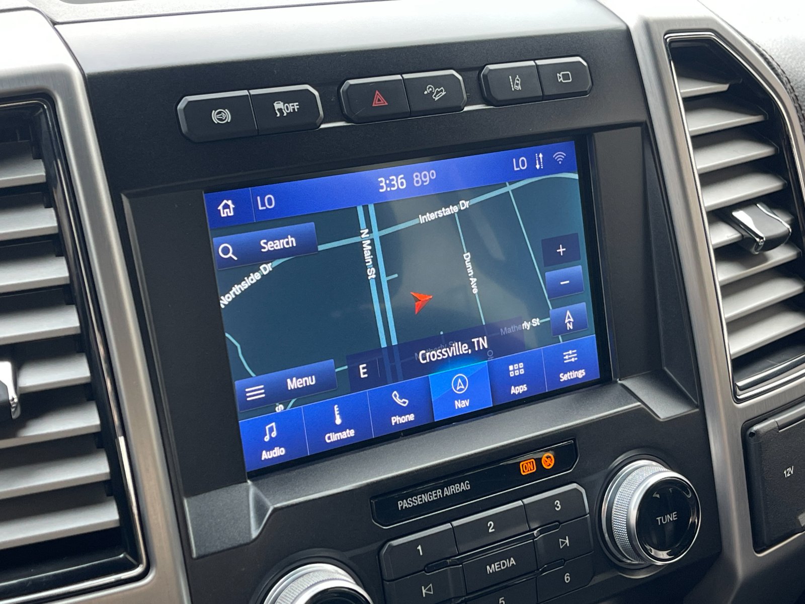 Used 2020 White Ford Platinum image 21