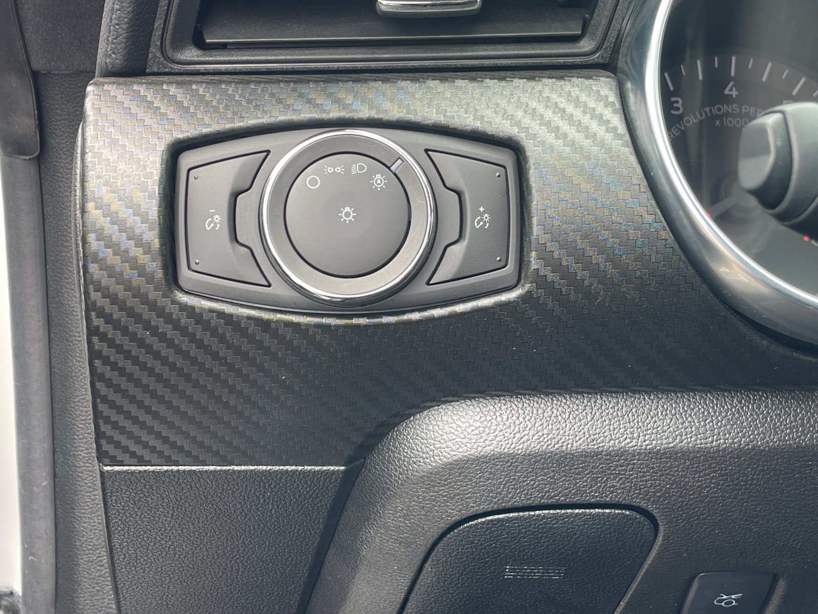 Used 2023 White Ford EcoBoost image 28