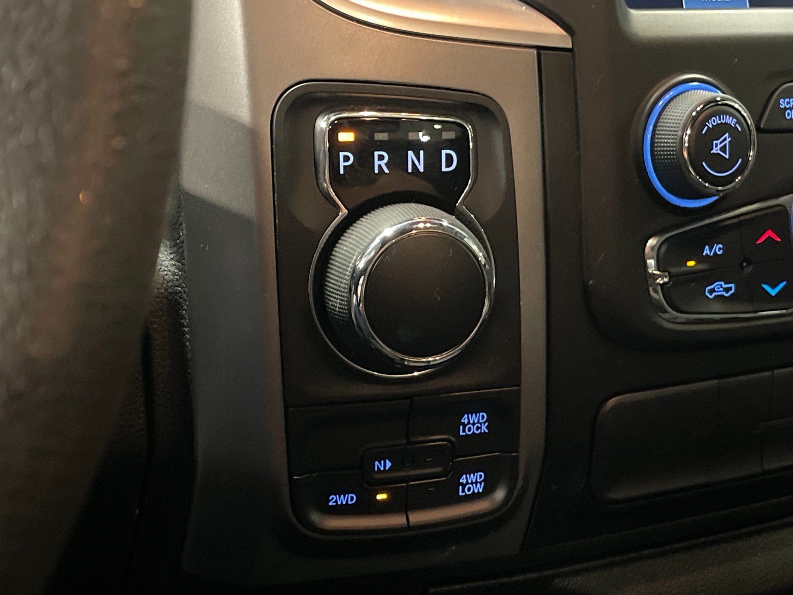 Used 2022 White Ram Warlock image 22