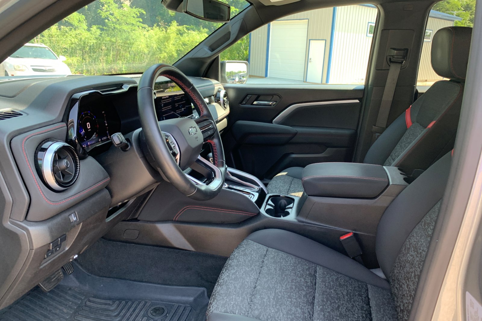 Used 2023 Gray Chevrolet Z71 image 11