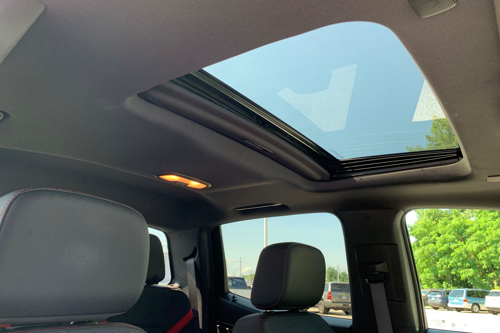 Used 2023 Gray Chevrolet Z71 image 19