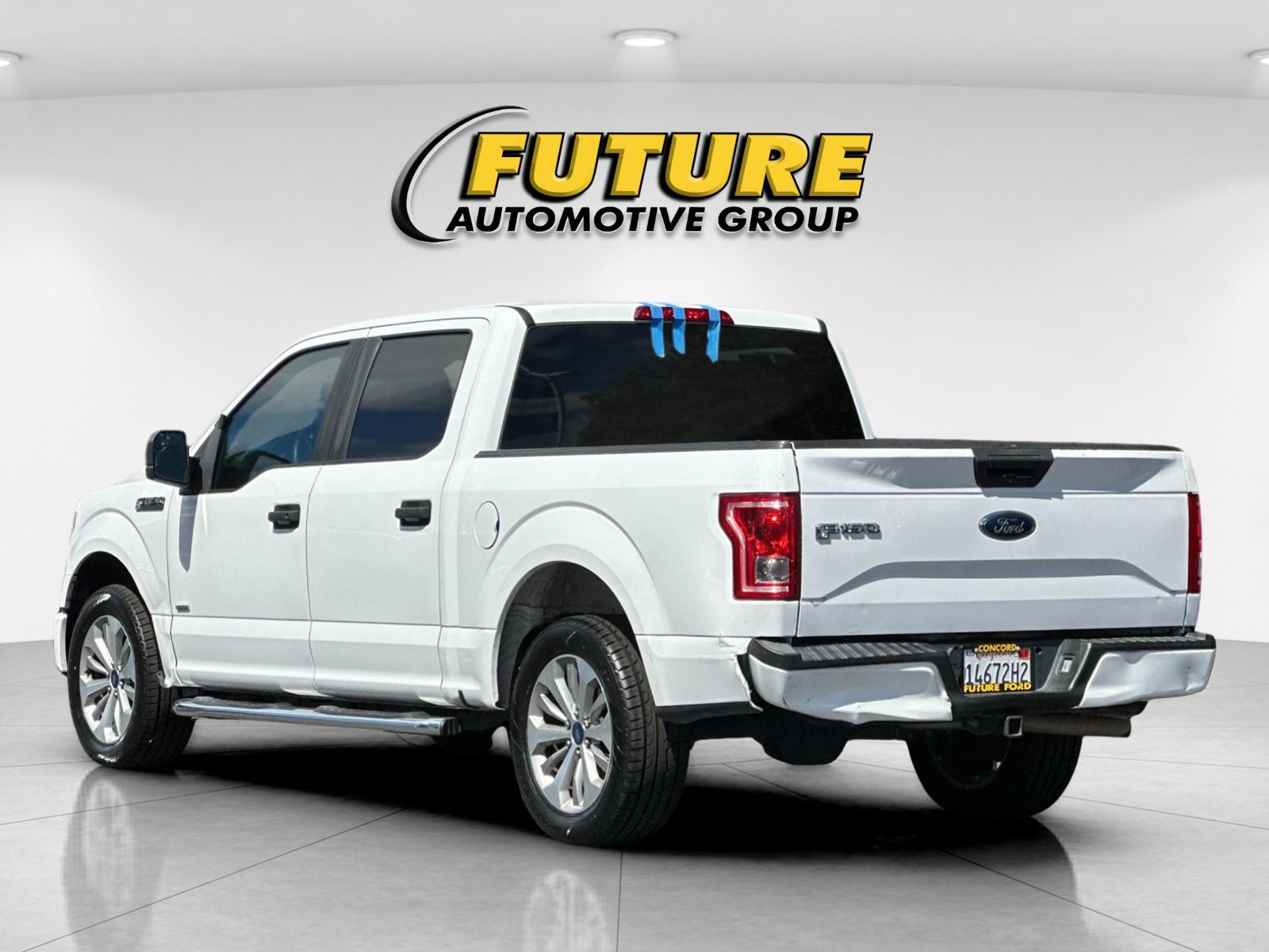 Used 2017 White Ford XL image 5
