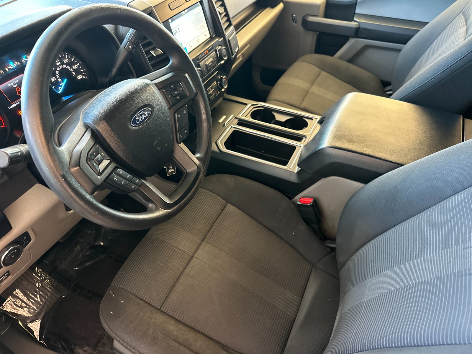 Used 2017 White Ford XL image 9