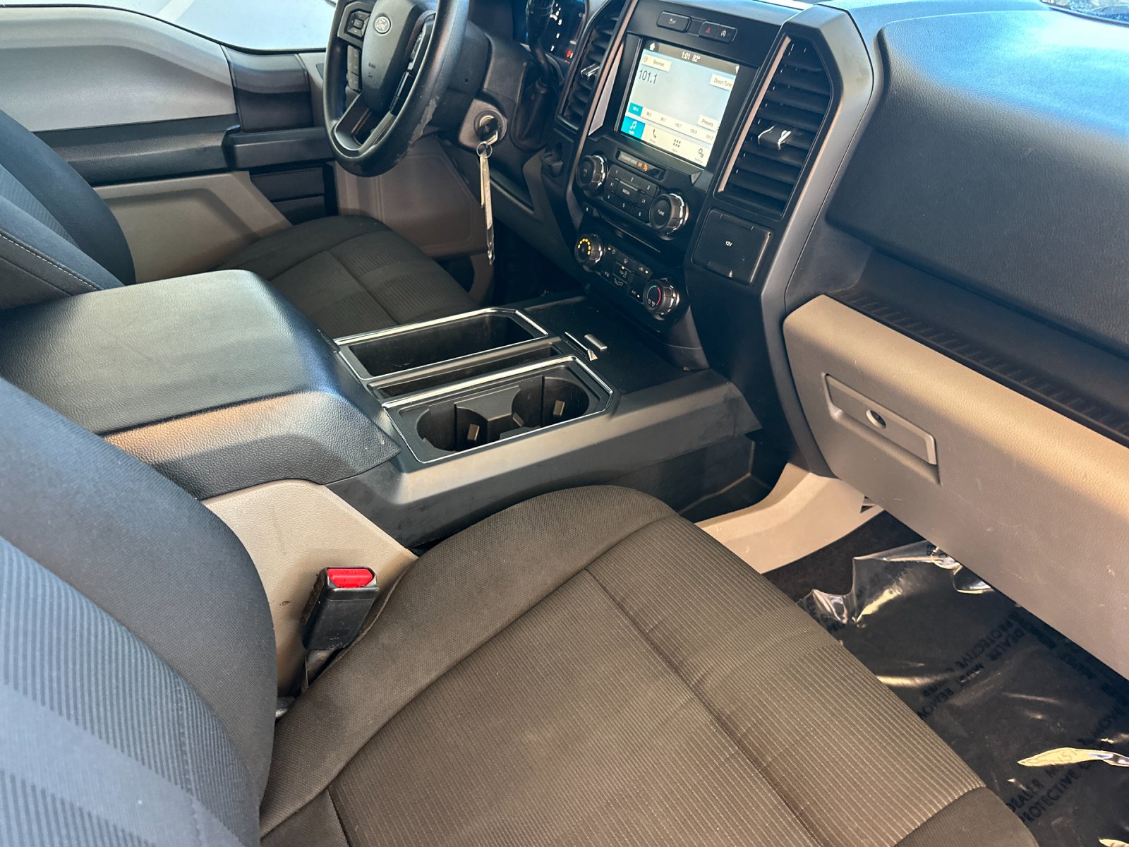 Used 2017 White Ford XL image 14