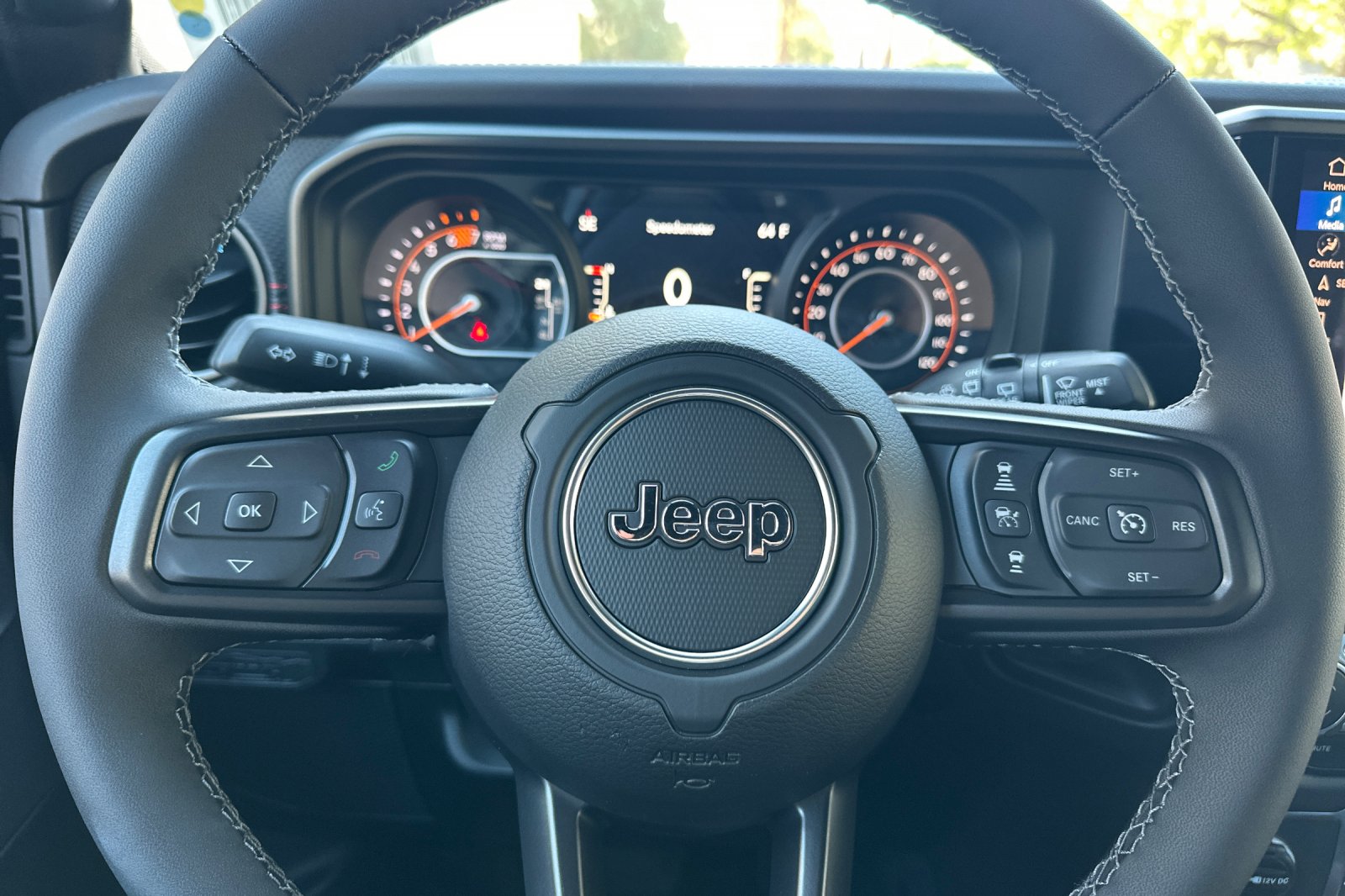 New 2026 Hydro Blue Pearlcoat Jeep Rubicon X image 23