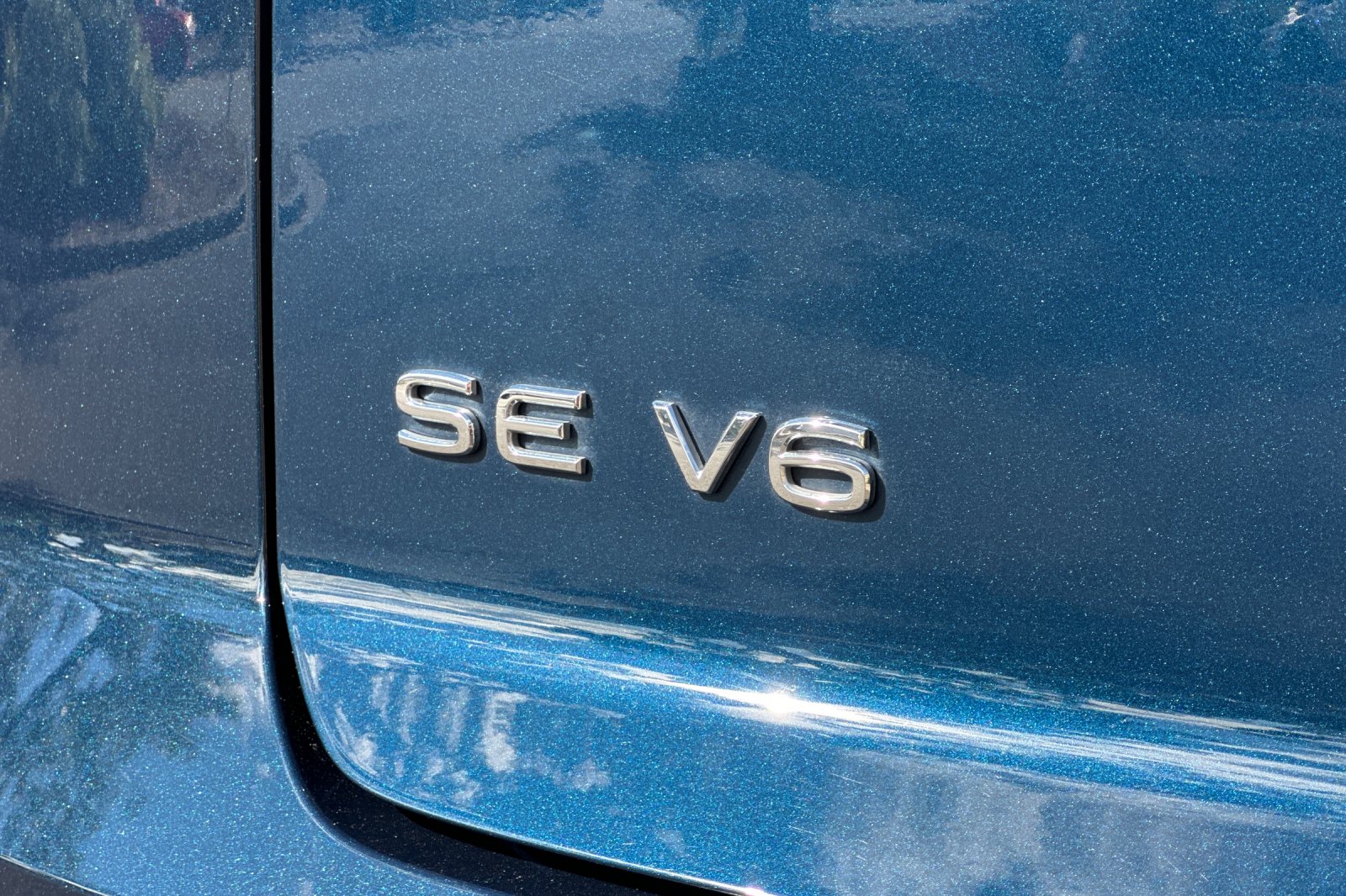 Used 2023  Volkswagen 3.6L V6 SE w/Technology image 25