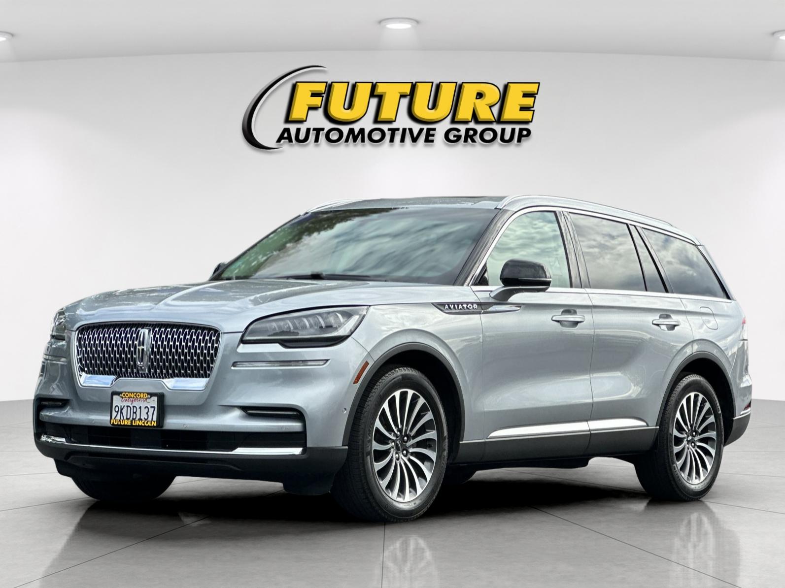 Used 2023 Silver Lincoln Reserve image 7