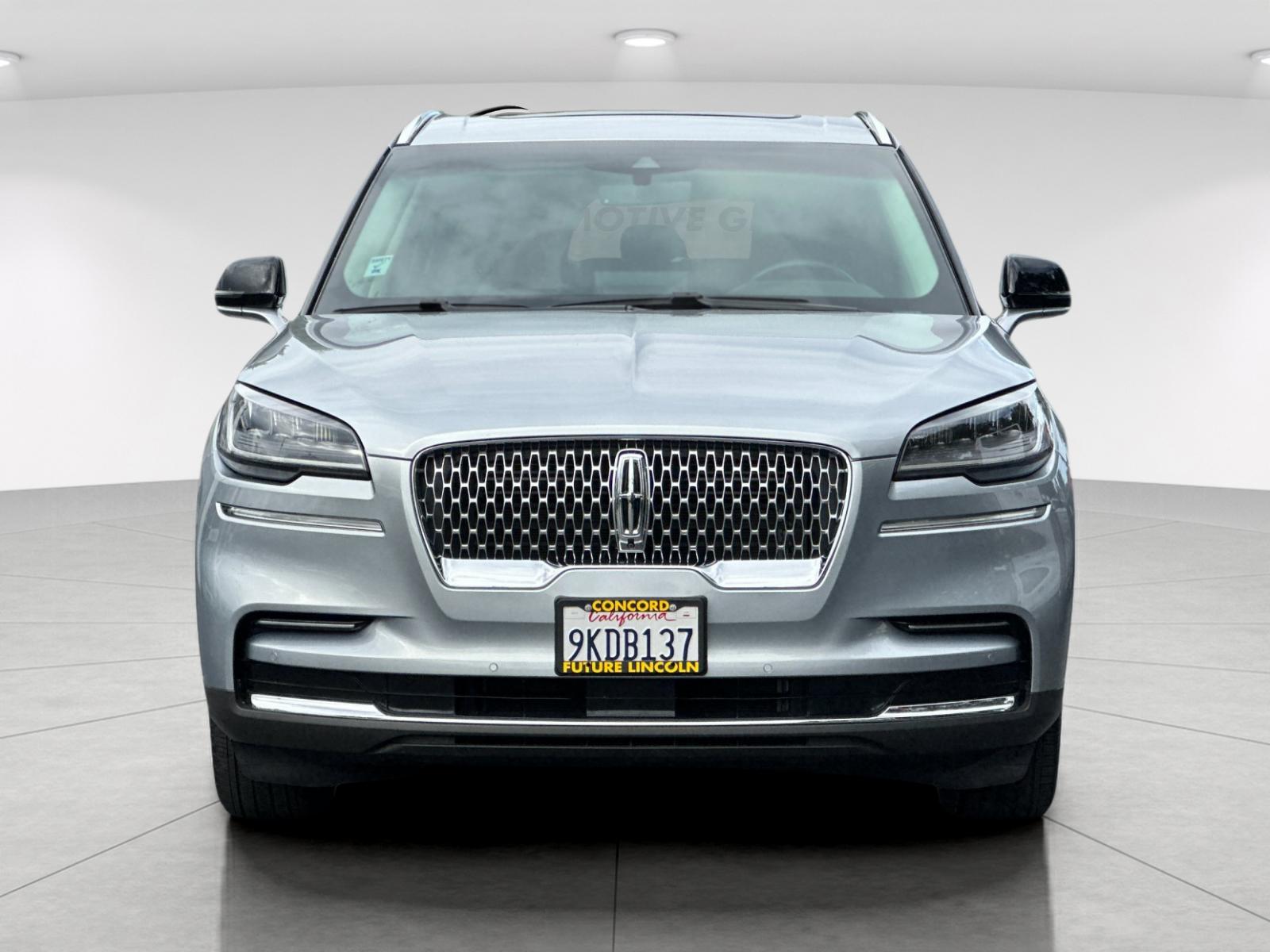 Used 2023 Silver Lincoln Reserve image 8