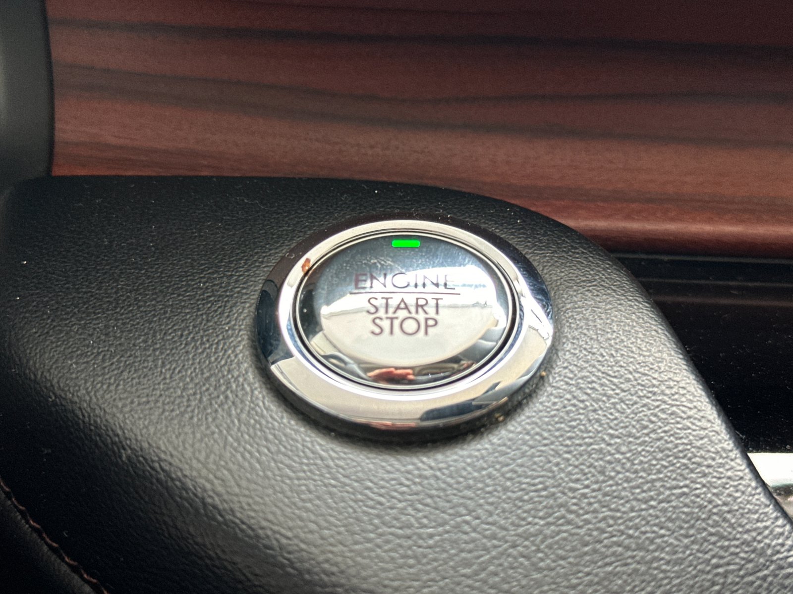 Used 2023 Silver Lincoln Reserve image 23