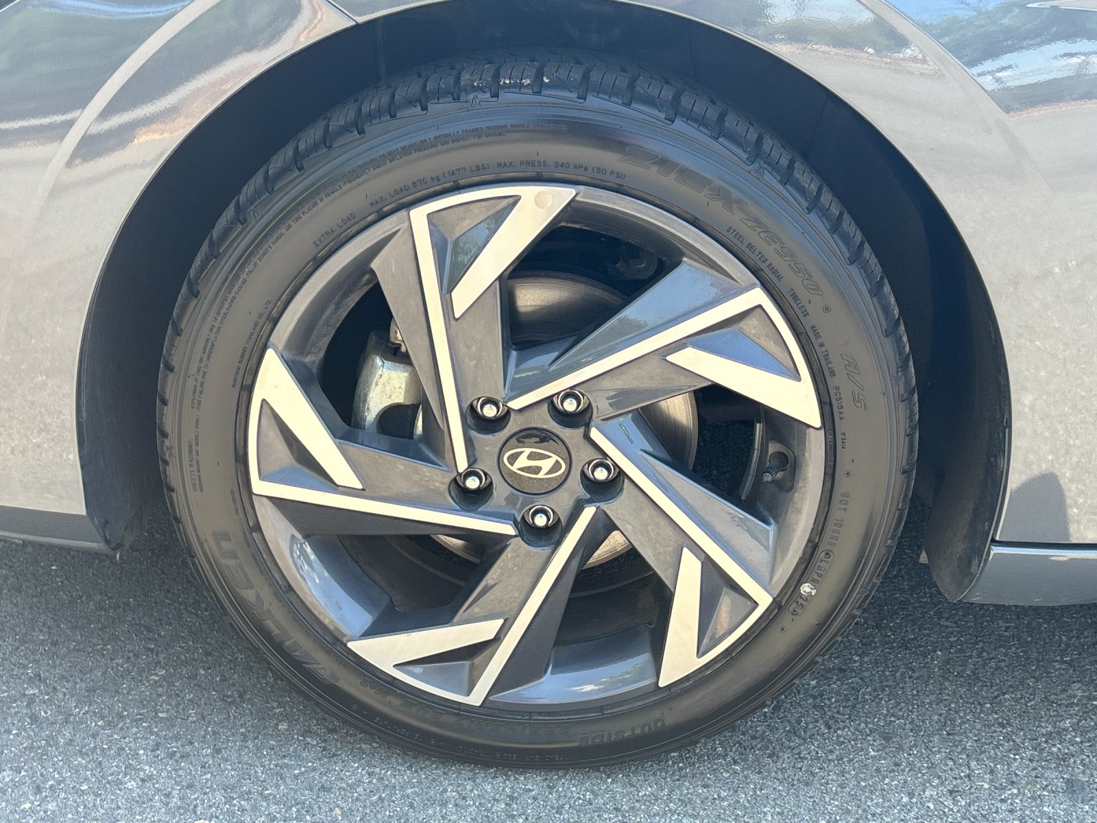 Used 2025 Ecotronic Gray Hyundai SEL Convenience image 10