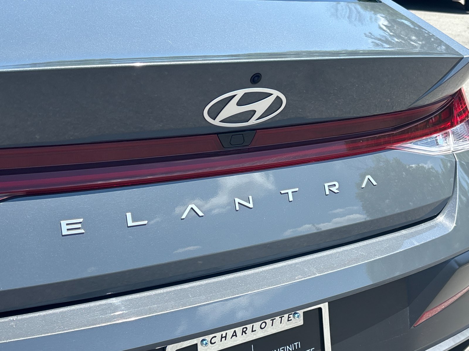 Used 2025 Ecotronic Gray Hyundai SEL Convenience image 11