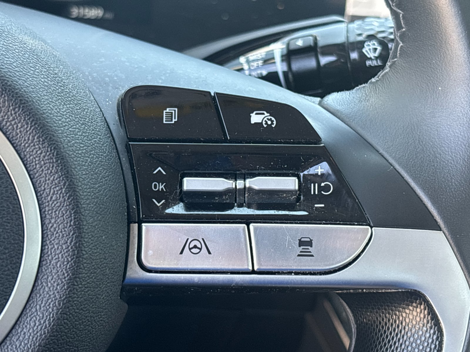Used 2025 Ecotronic Gray Hyundai SEL Convenience image 20
