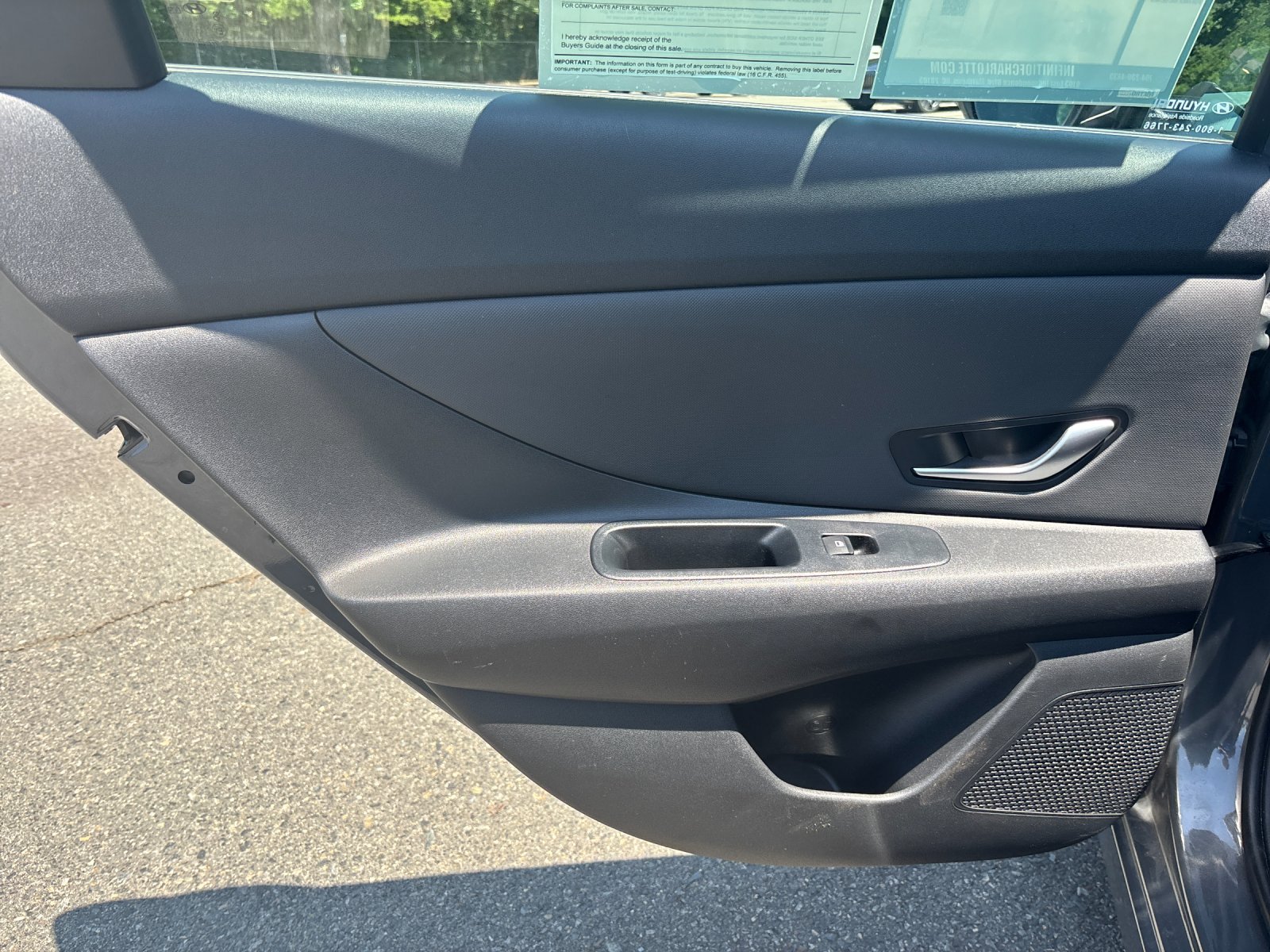 Used 2025 Ecotronic Gray Hyundai SEL Convenience image 32