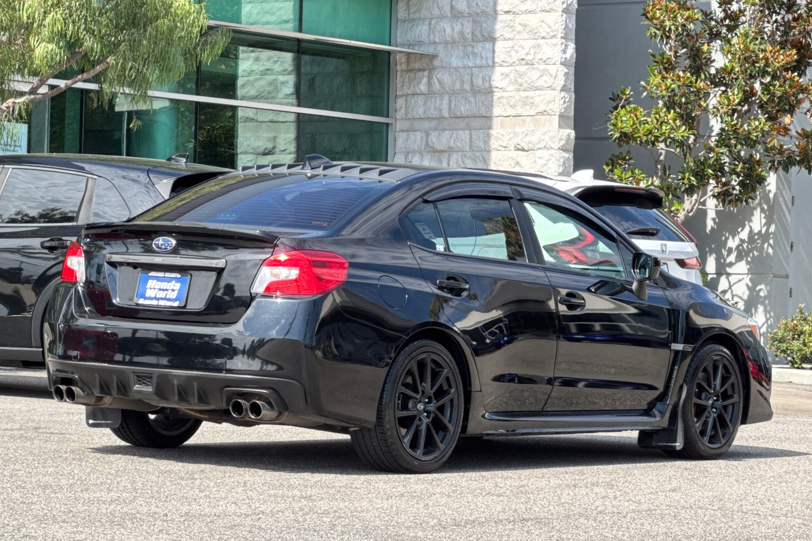 Used 2021 Crystal Black Silica Subaru Premium image 4