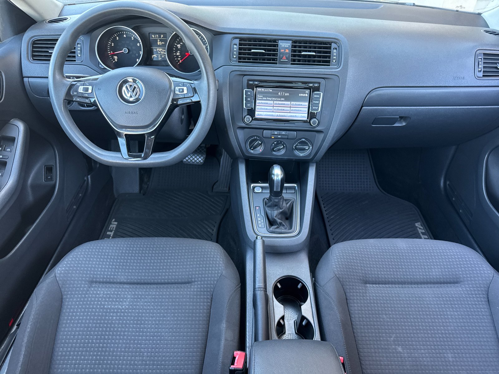 Used 2015 Gray Volkswagen 2.0L S image 12