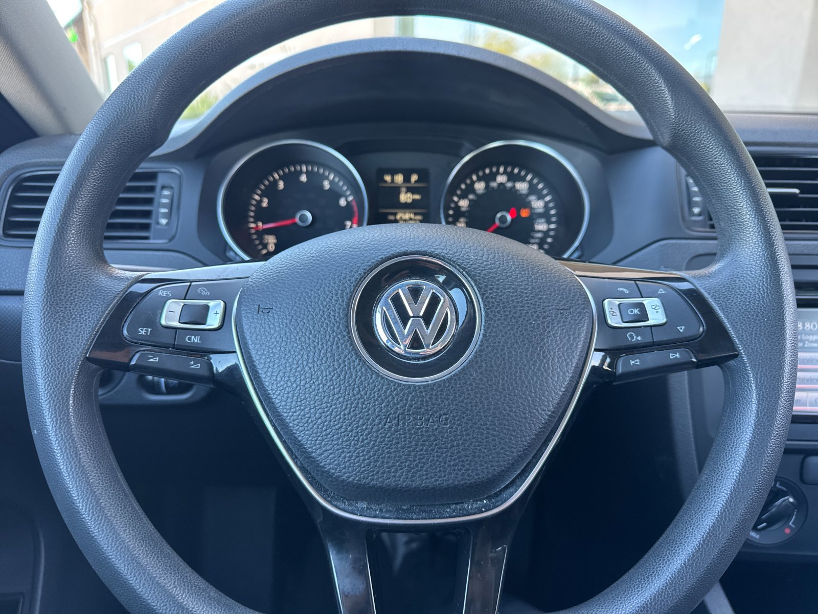 Used 2015 Gray Volkswagen 2.0L S image 21