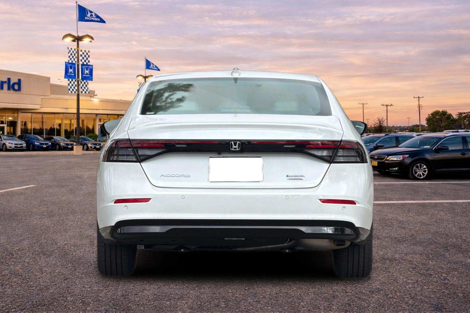 New 2026 Platinum White Pearl Honda Touring image 5