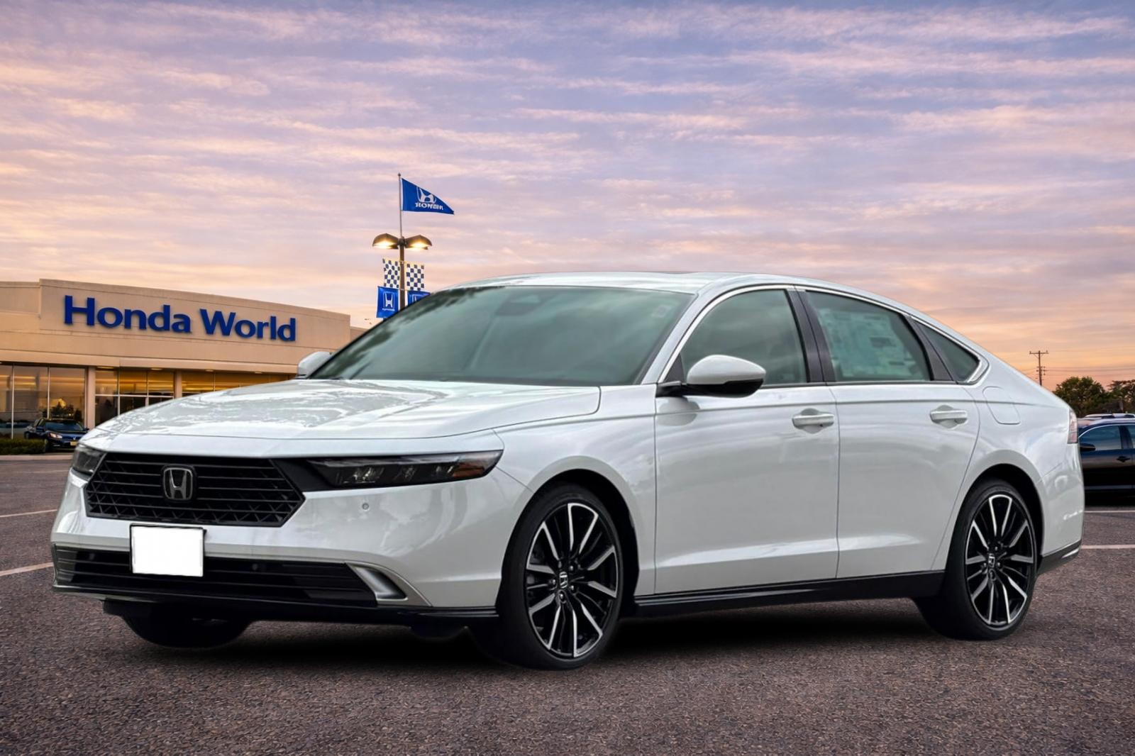 New 2026 Platinum White Pearl Honda Touring image 8