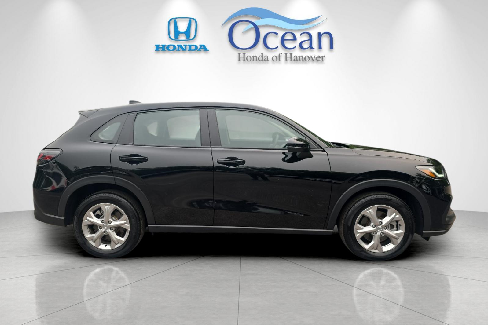 Used 2025 Crystal Black Pearl Honda LX image 2