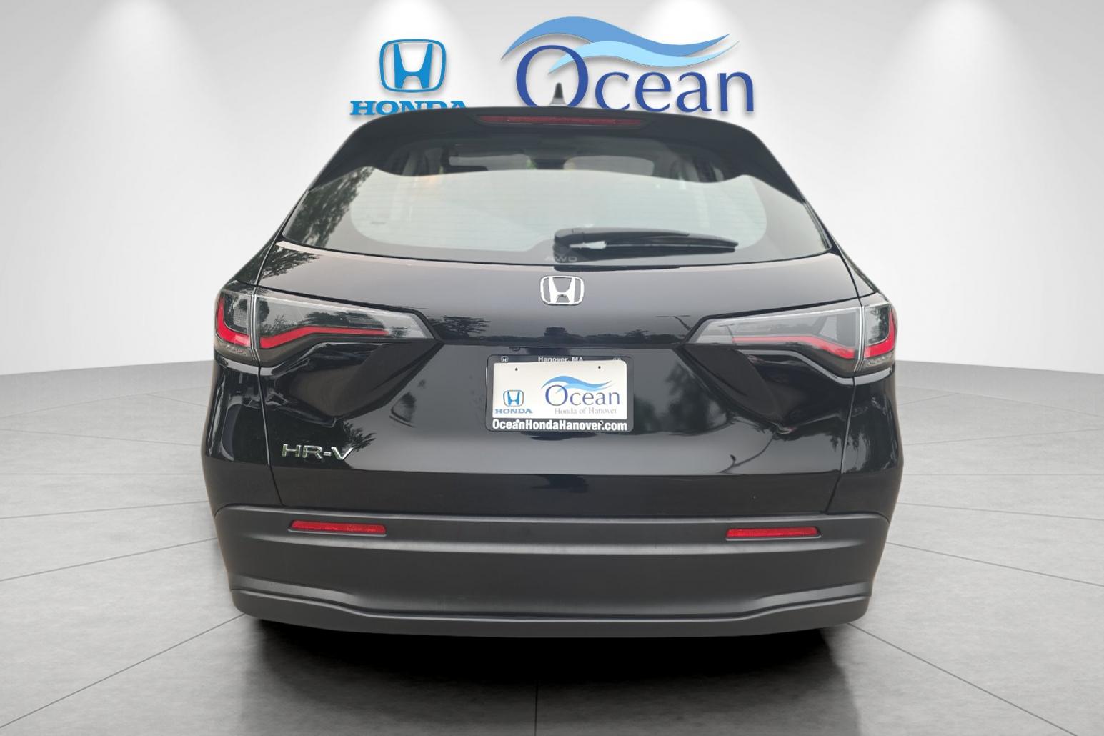 Used 2025 Crystal Black Pearl Honda LX image 4