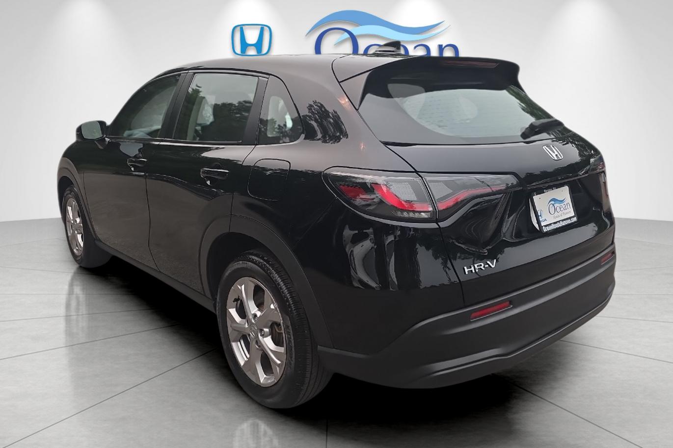 Used 2025 Crystal Black Pearl Honda LX image 5