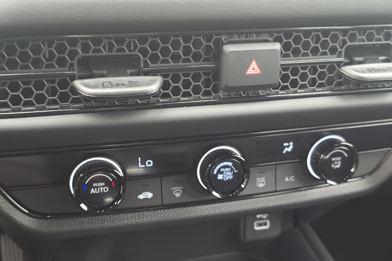 Used 2025 Crystal Black Pearl Honda LX image 20