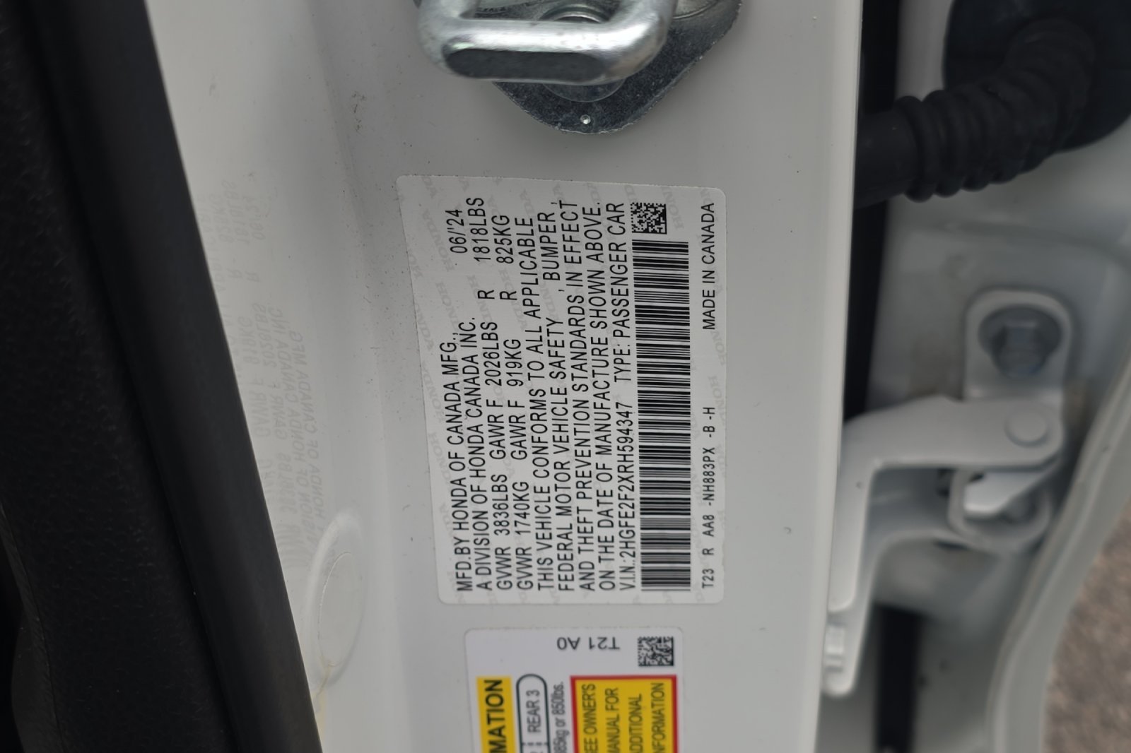 Used 2024 Platinum White Pearl Honda LX image 24