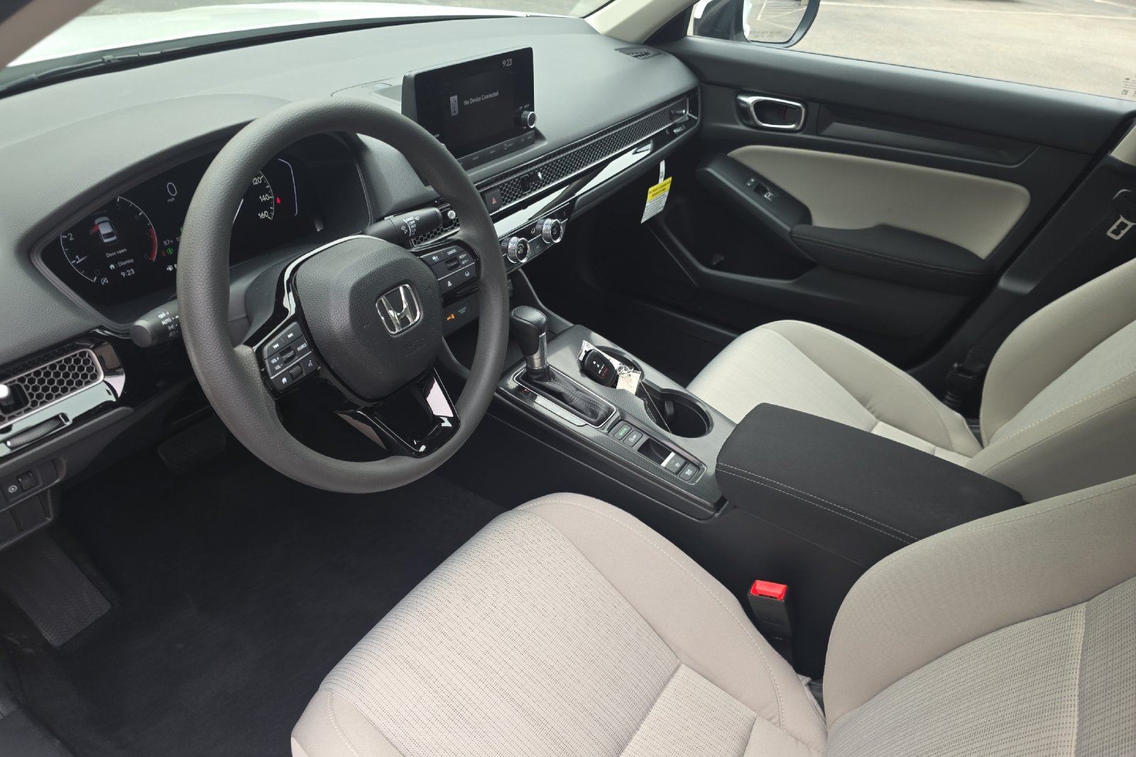 Used 2024 Platinum White Pearl Honda LX image 11