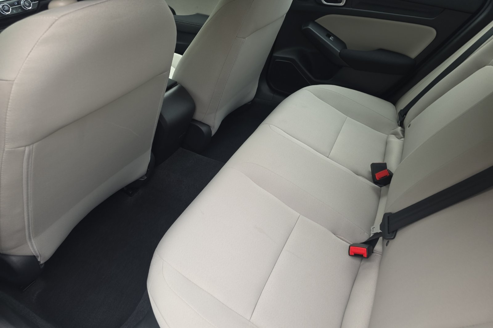 Used 2024 Platinum White Pearl Honda LX image 13