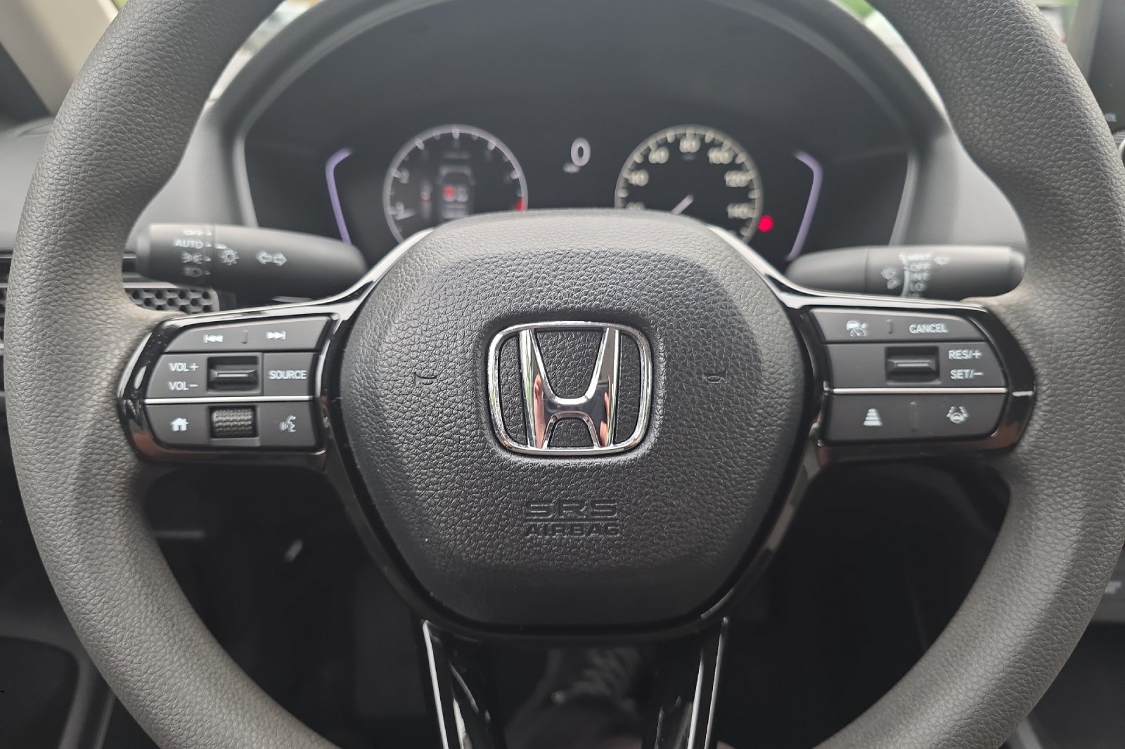 Used 2024 Platinum White Pearl Honda LX image 21