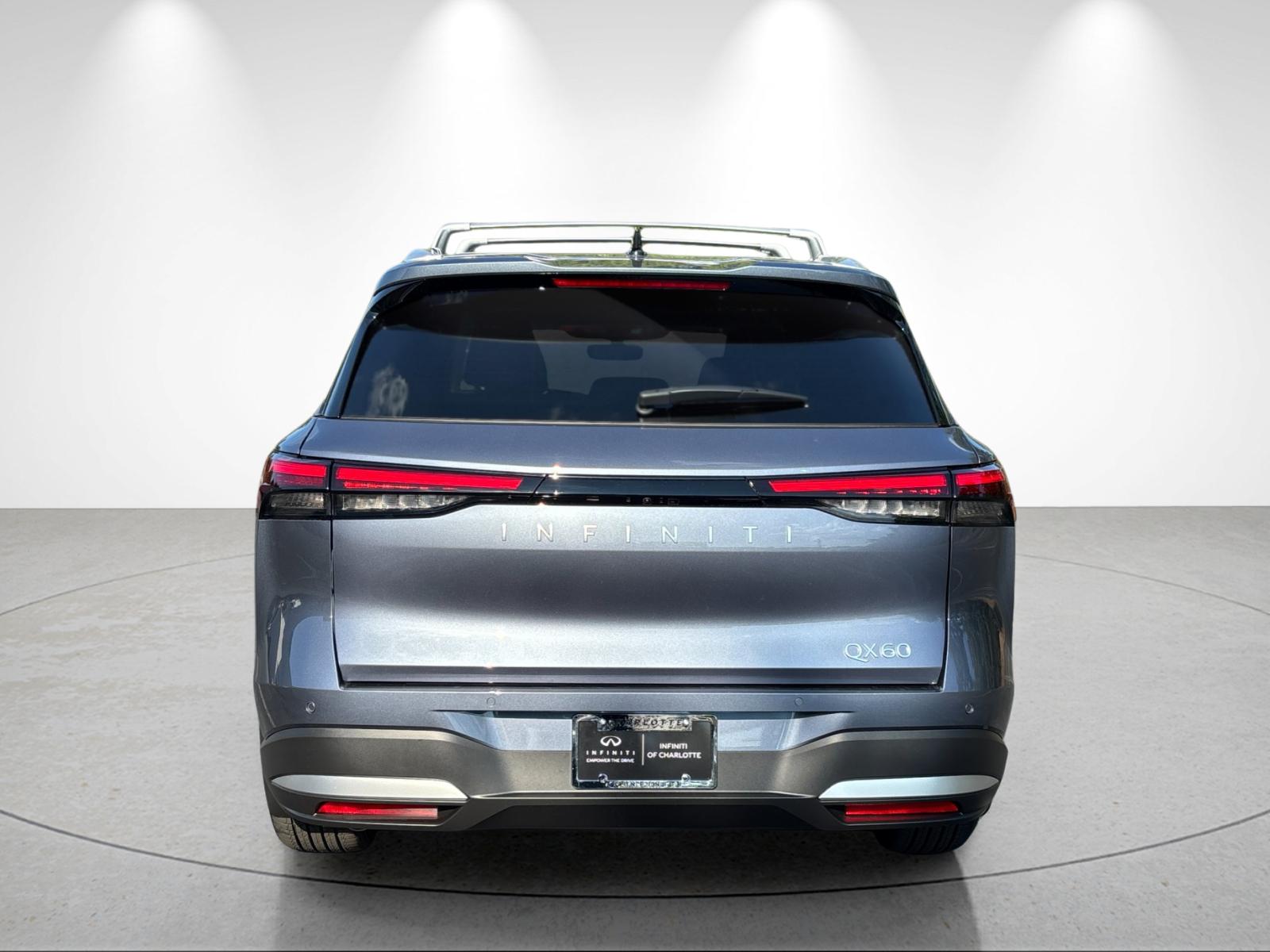 New 2027 MOONBOW BLUE INFINITI Luxe FWD image 4