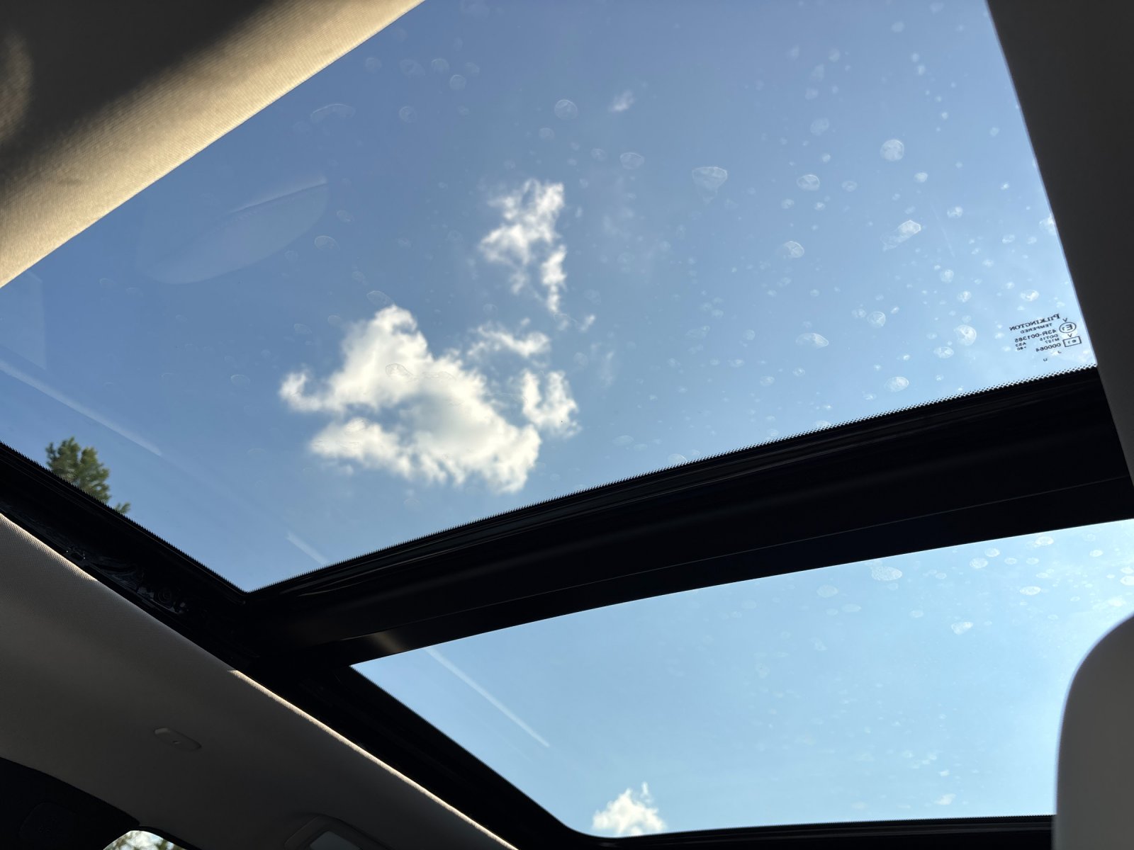 New 2027 MOONBOW BLUE INFINITI Luxe FWD image 31