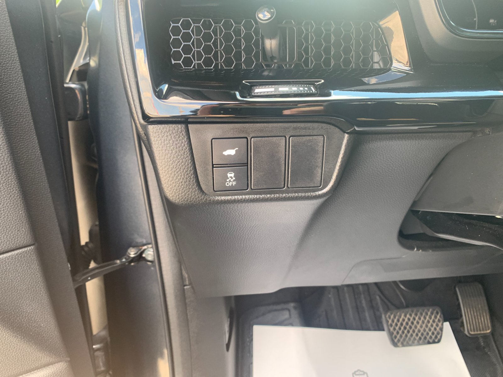 Used 2025 Gray Honda Sport Touring image 33