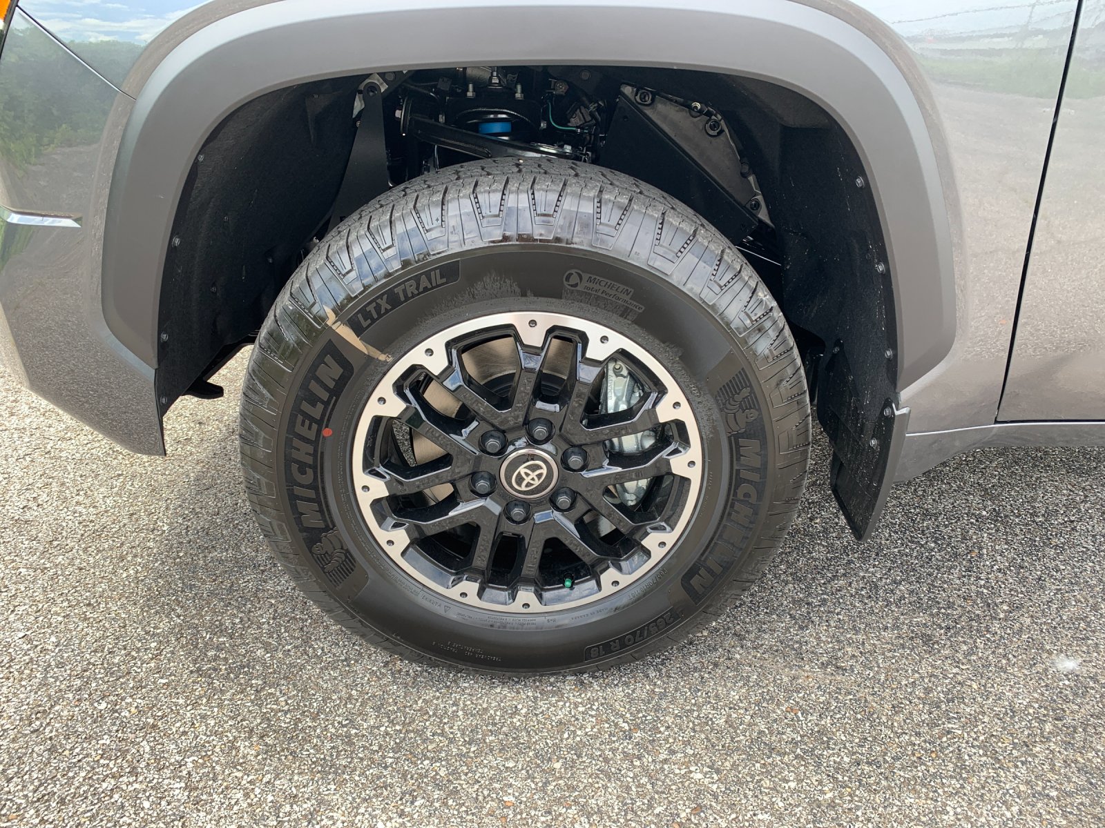 New 2026 Magnetic Gray Metallic Toyota SR5 image 31