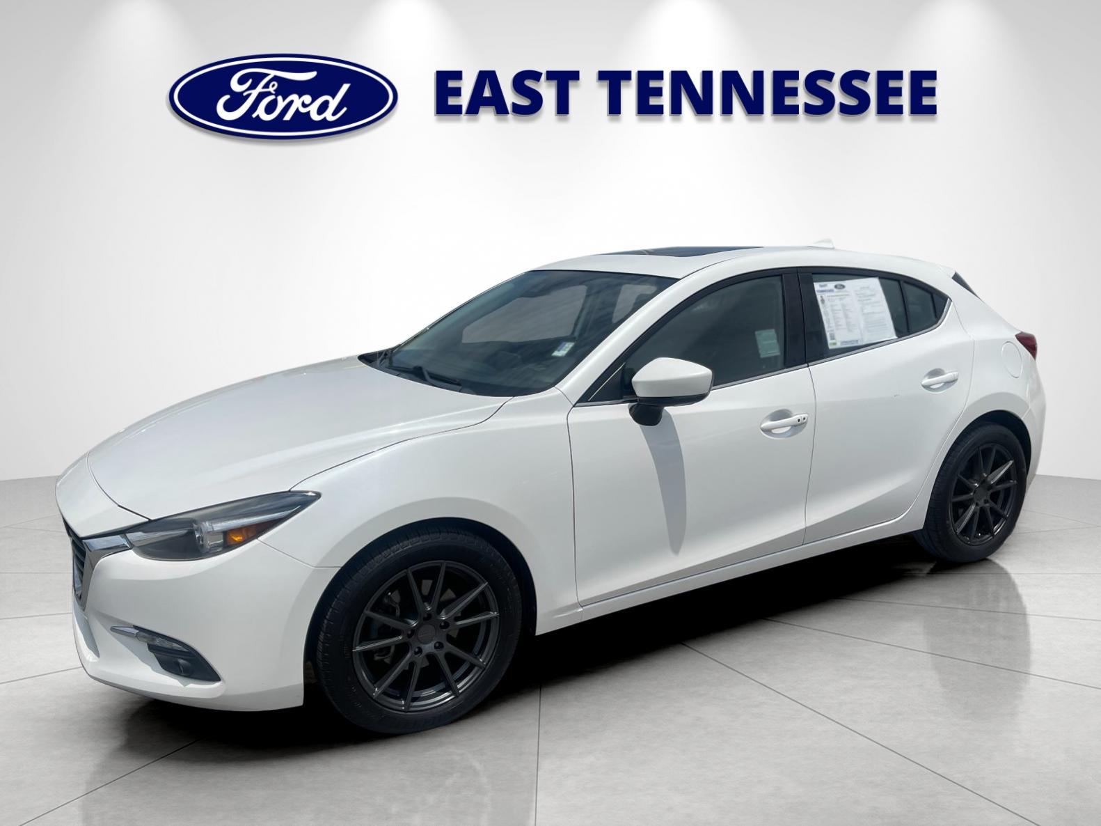 Used 2018 White Mazda Grand Touring image 7