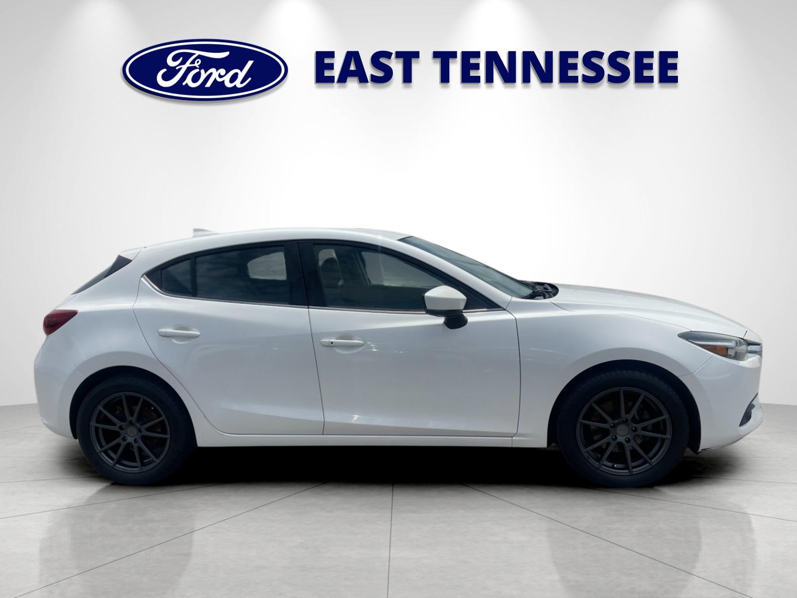 Used 2018 White Mazda Grand Touring image 2