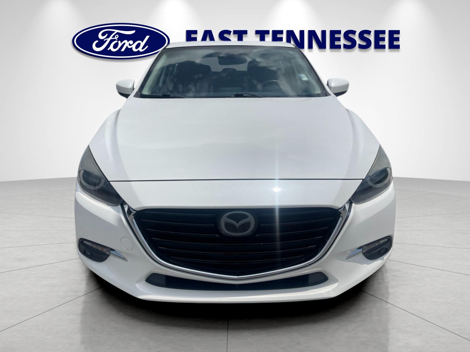 Used 2018 White Mazda Grand Touring image 9