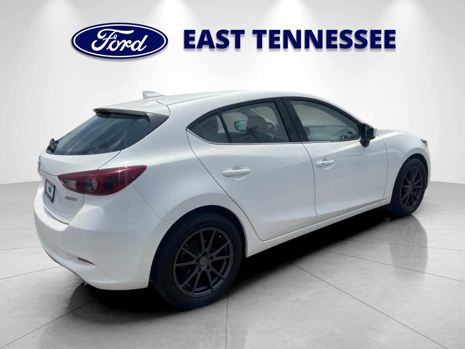 Used 2018 White Mazda Grand Touring image 3
