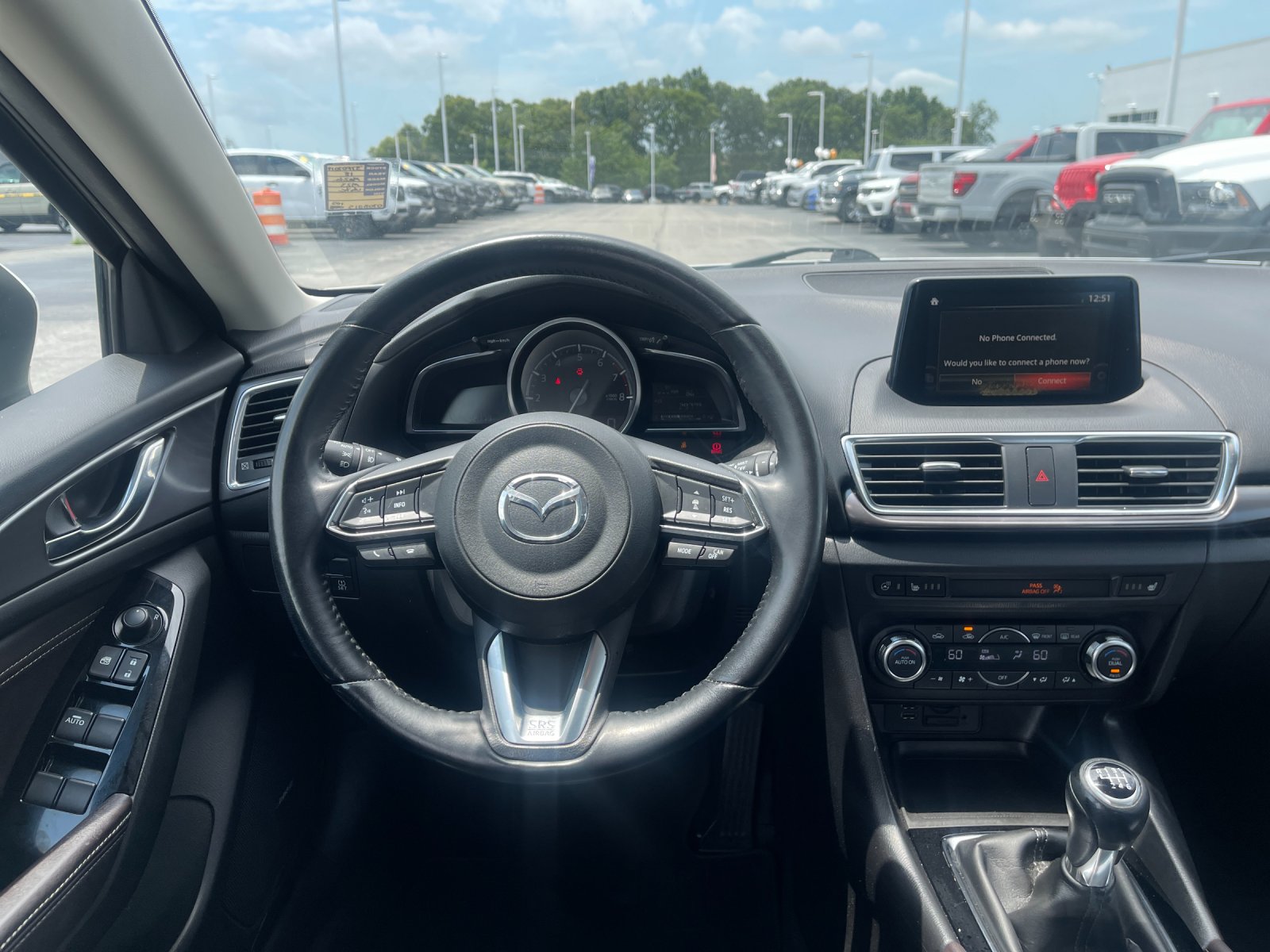 Used 2018 White Mazda Grand Touring image 16