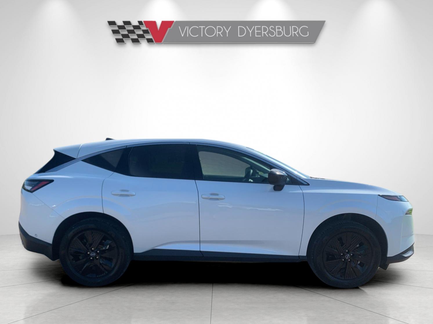 Used 2025 White Nissan SV image 3