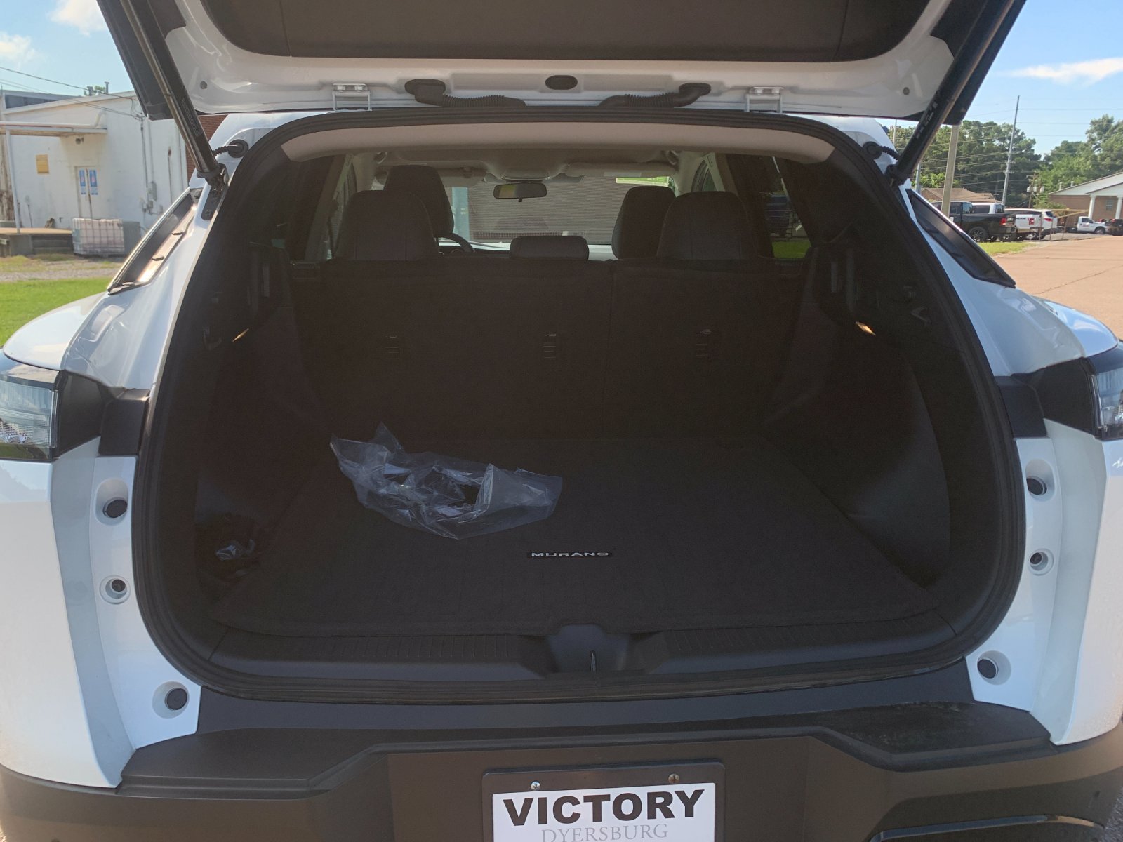 Used 2025 White Nissan SV image 19