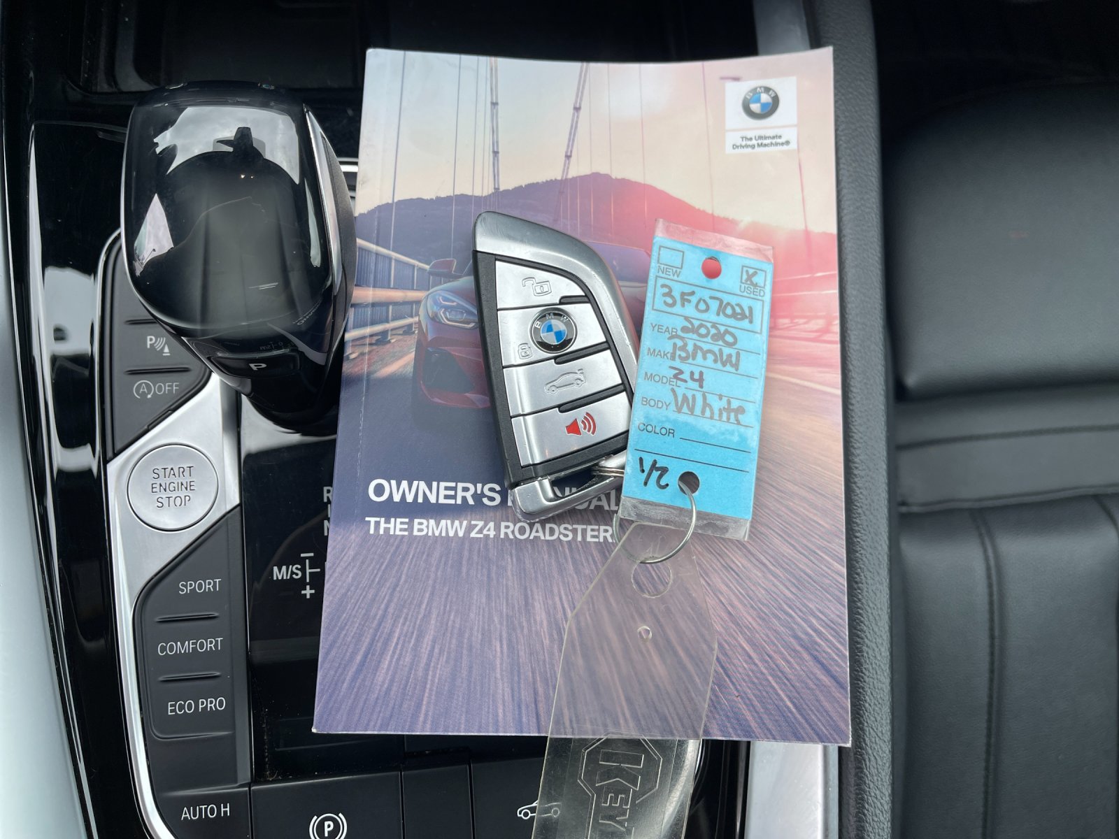 Used 2020 White BMW sDrive30i image 11