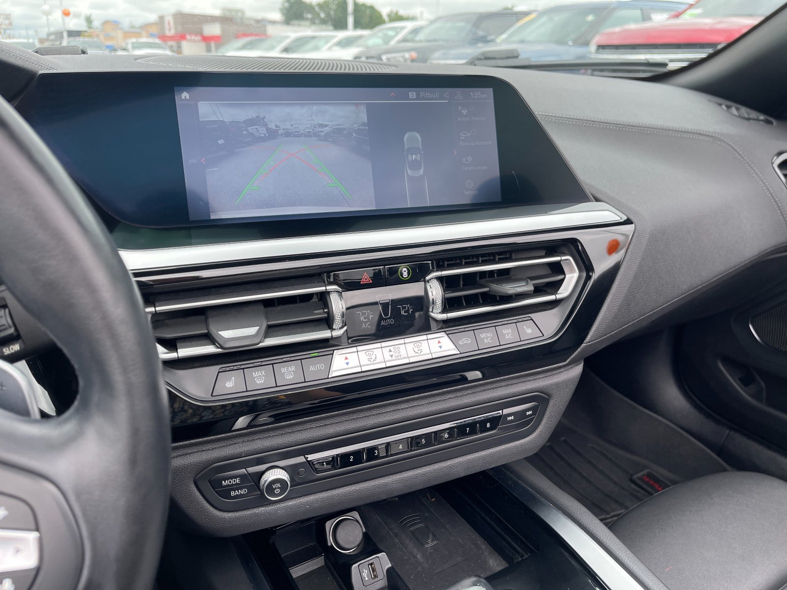 Used 2020 White BMW sDrive30i image 19
