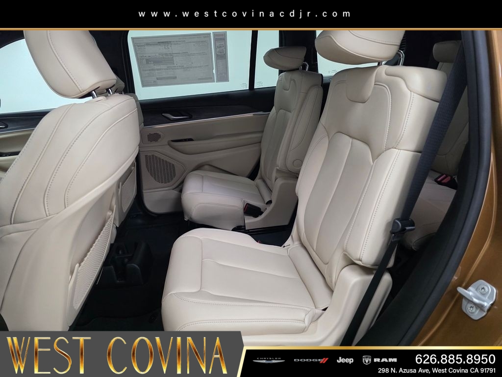 New 2026 Copper Shino Metallic Clear-Coat Exterior Paint Jeep Limited image 12