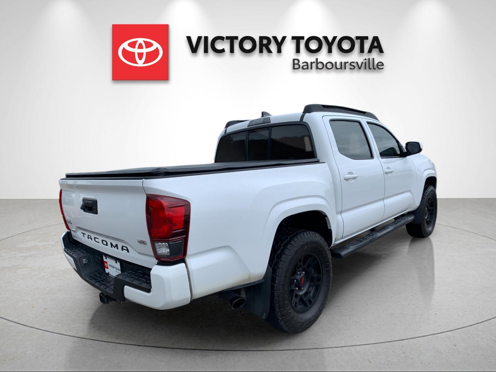Certified Used 2021 White Toyota SR image 7
