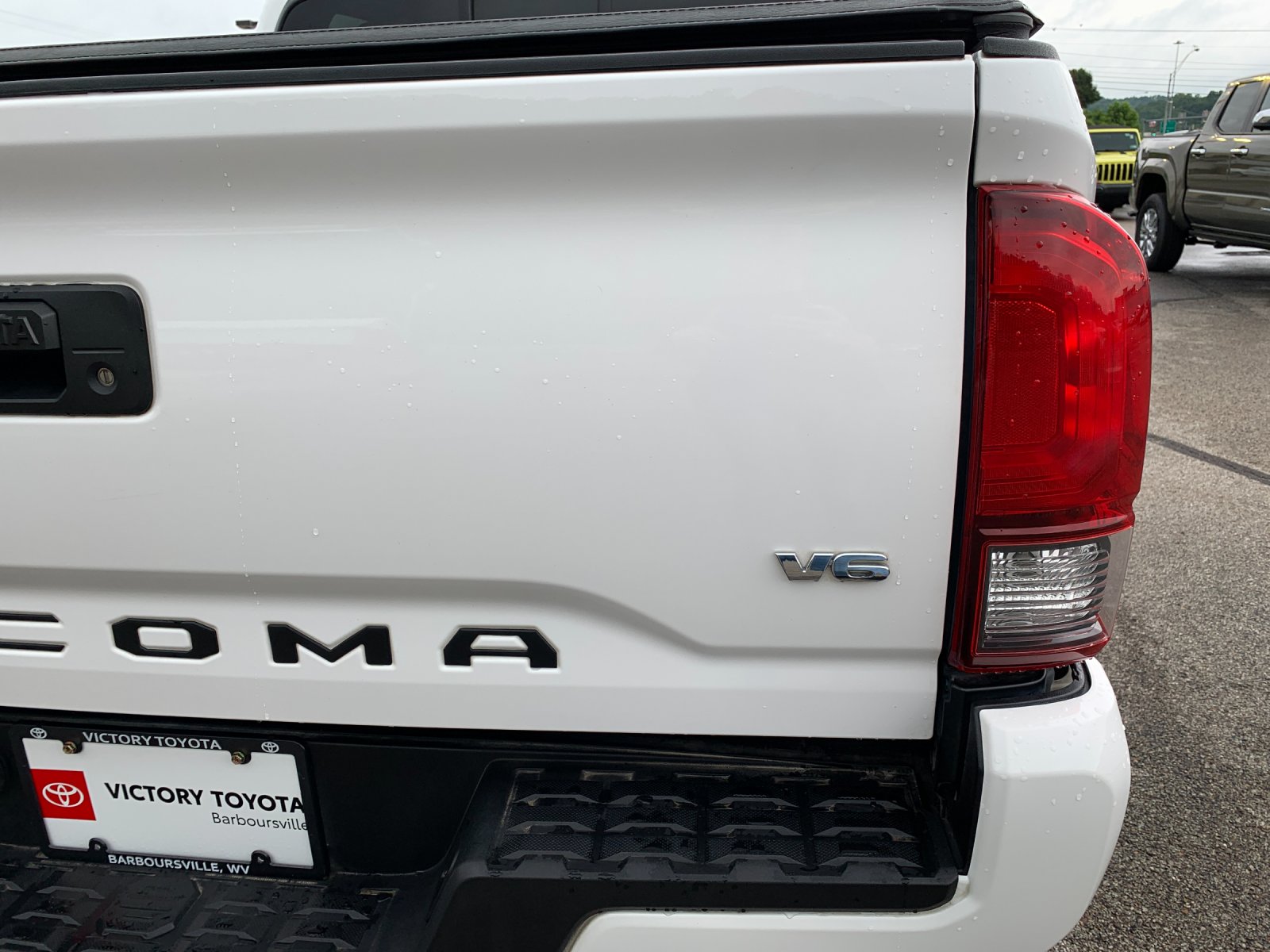 Certified Used 2021 White Toyota SR image 32