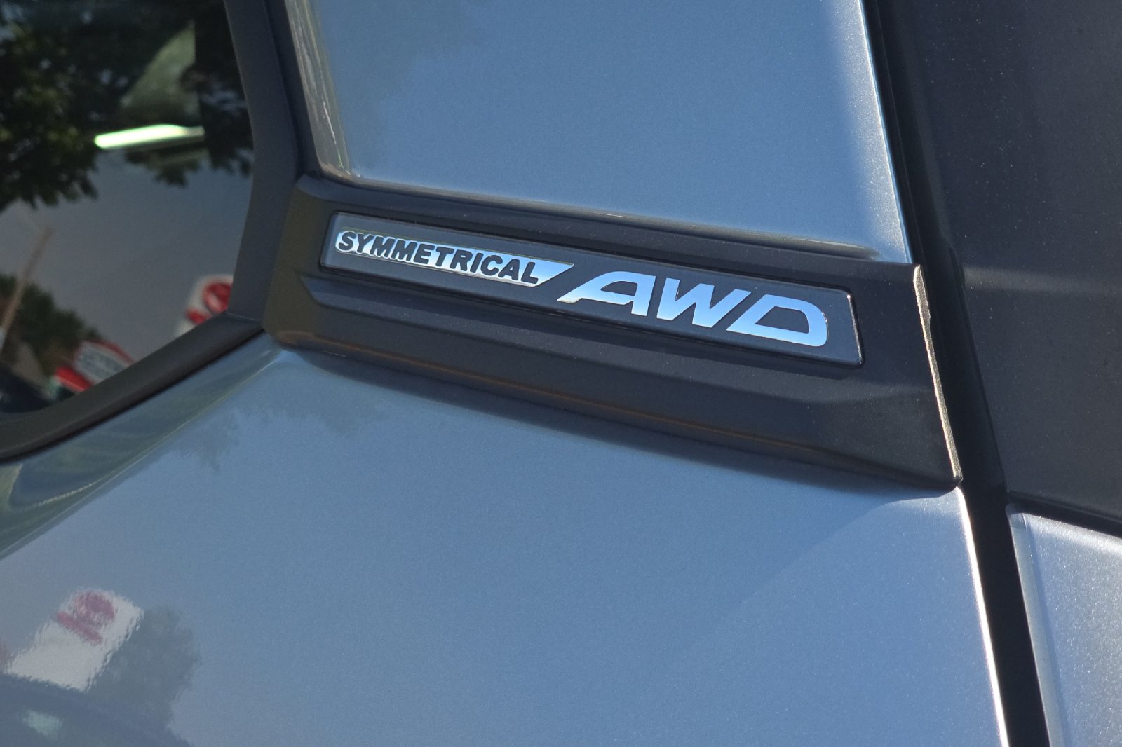 Used 2025 Silver Subaru Premium image 27