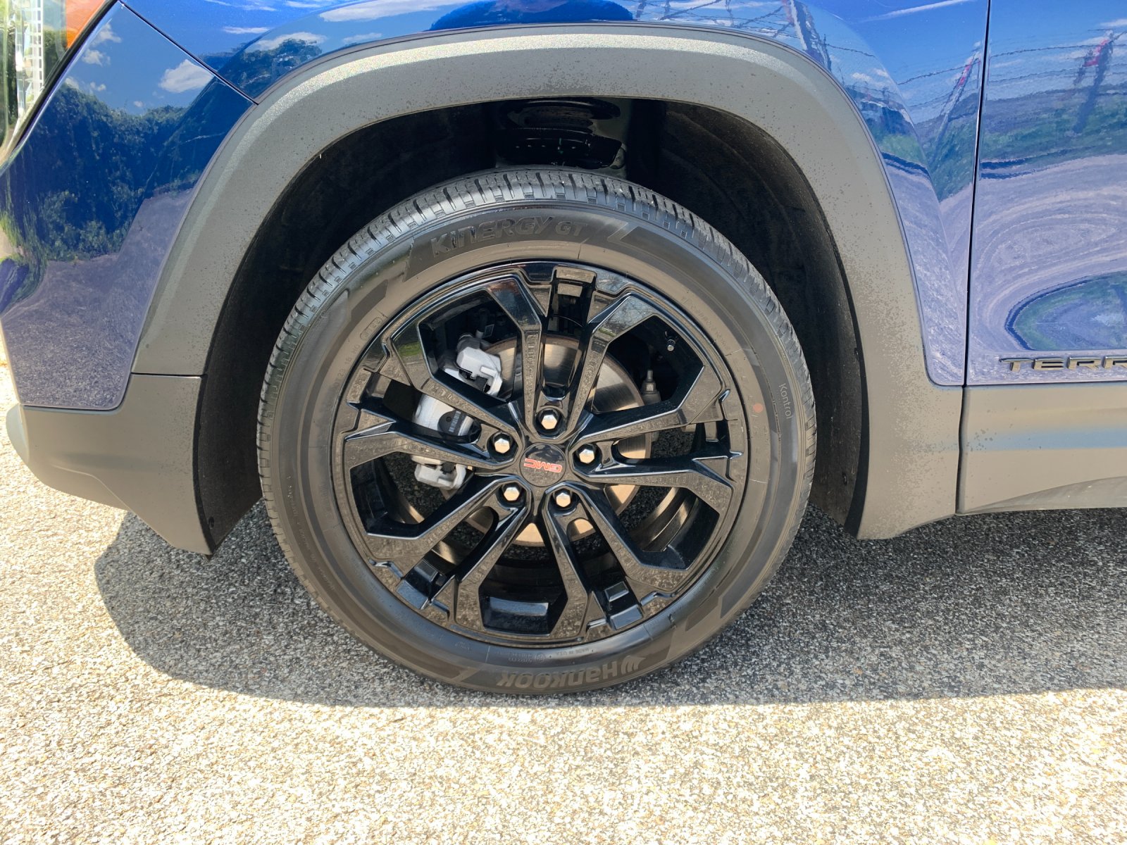 Used 2022  GMC SLT image 34