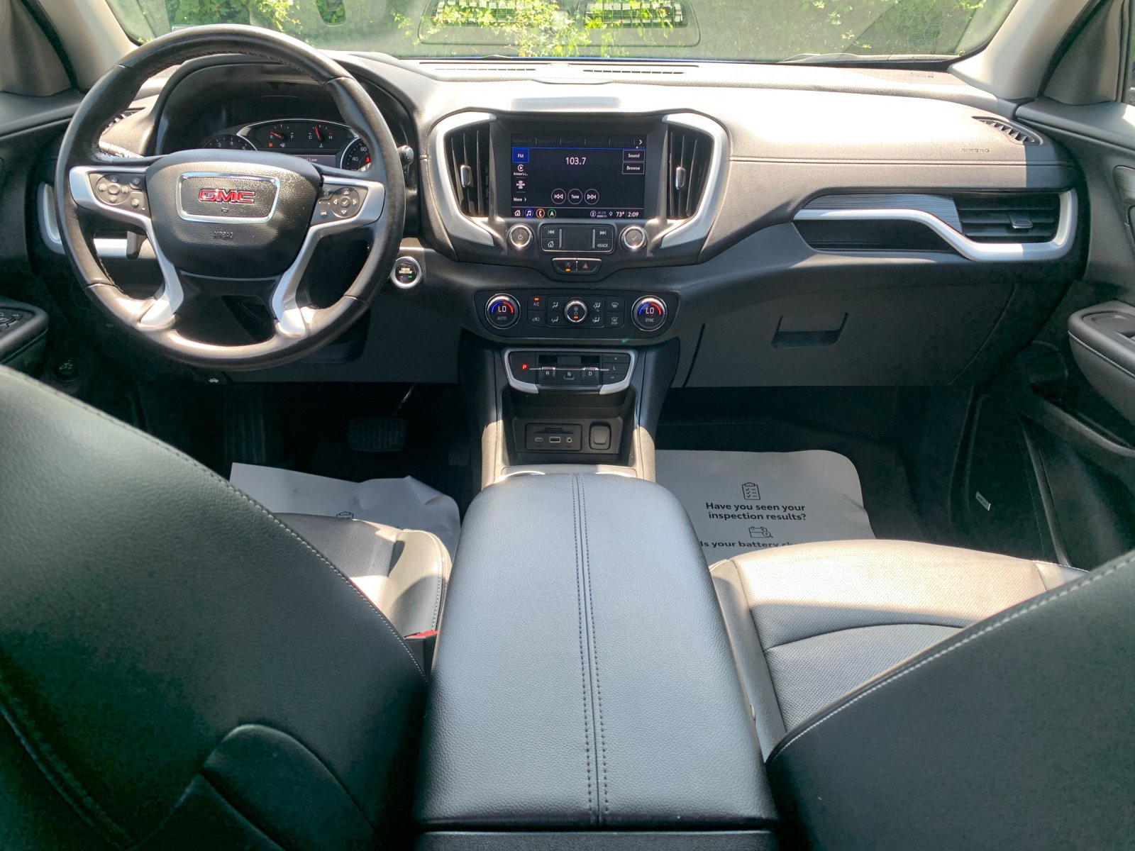 Used 2022  GMC SLT image 16